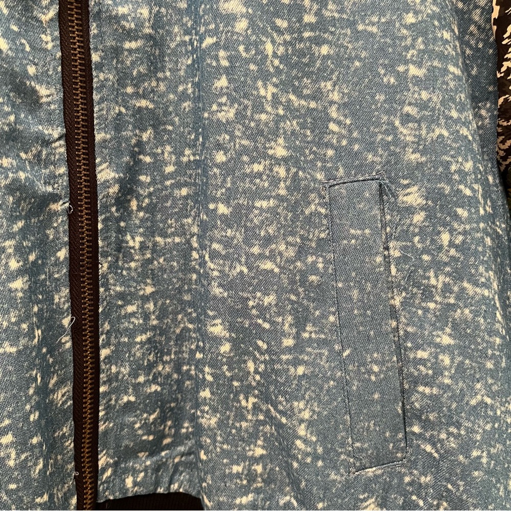 Blue Bomber Lightweight Jacket w/ Sheer Patterned Sleeves - Size Large - Picture 4 of 6